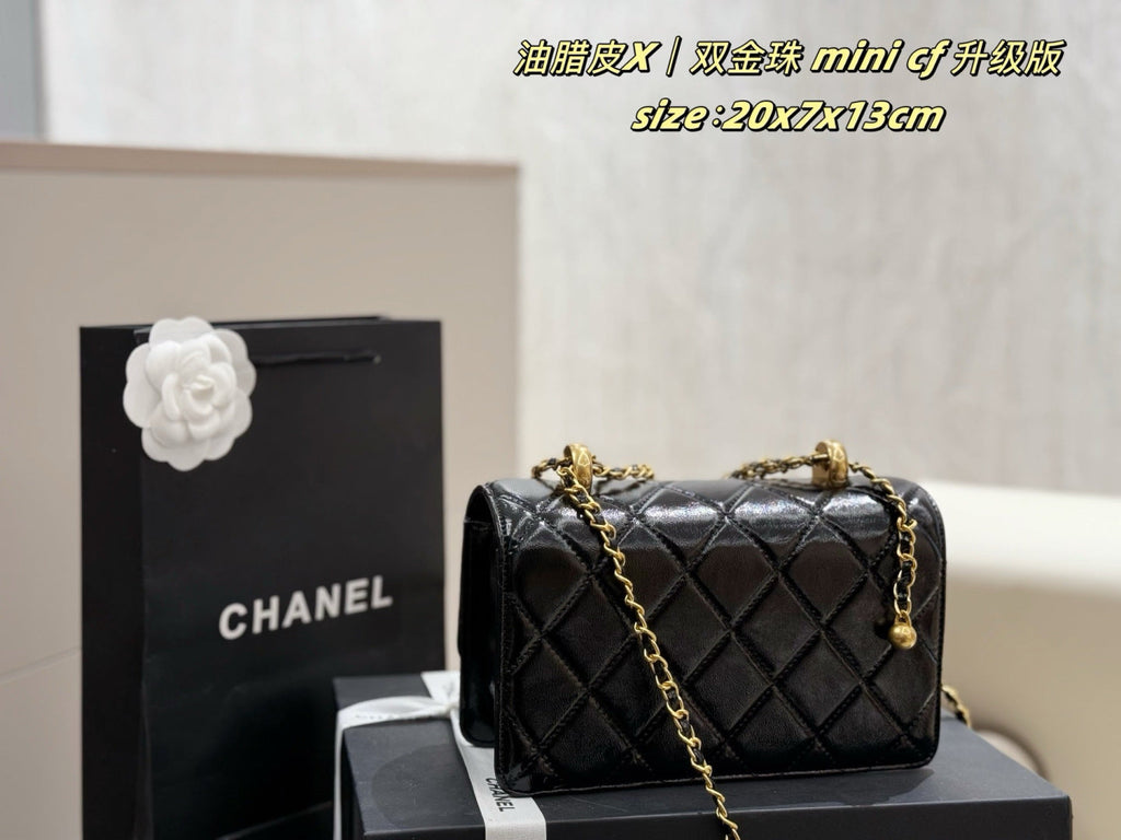 Black/White Handbag for Women 20*3*17cm CEM242