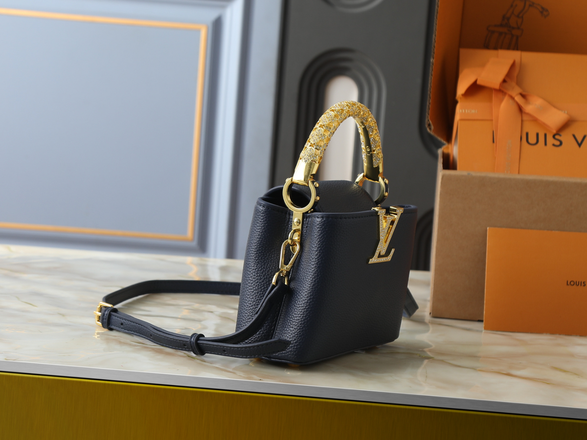 Fashion Shoulder Bag for Women 21x13.6x8cm LEM460