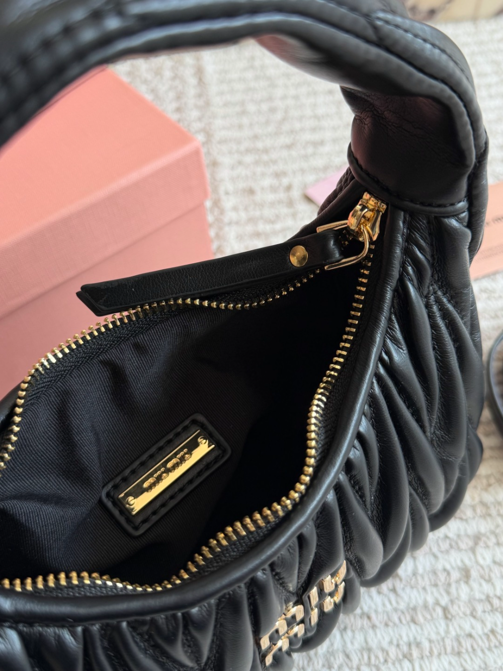 Black Bag for Women 20x17cm miu02
