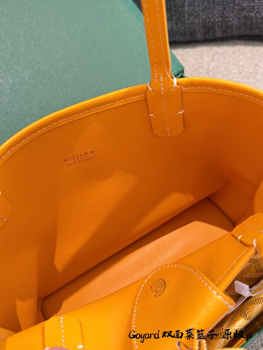 Luxury Crossbody Bag for Women 20cm GoEM02