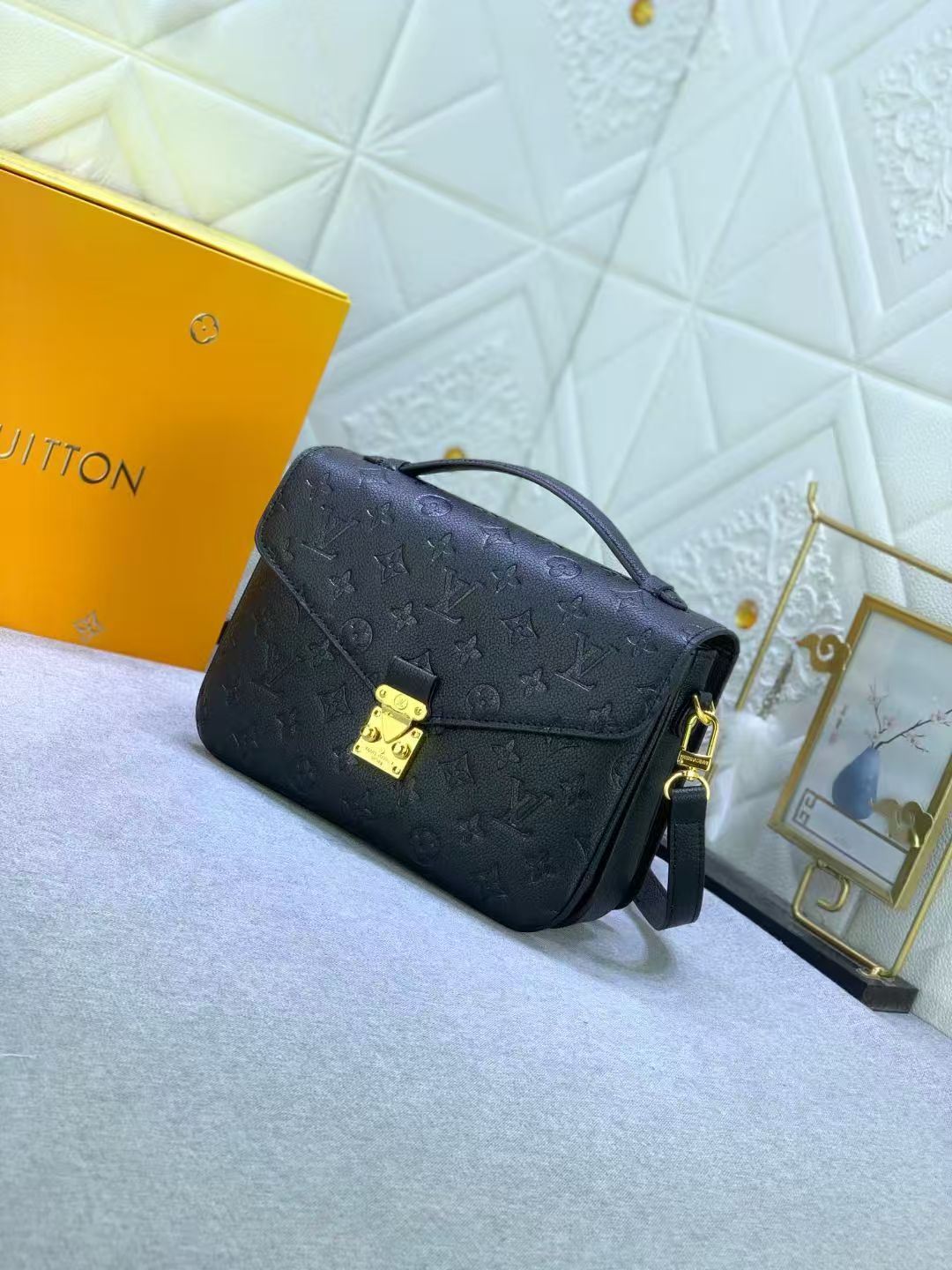 Fashion Bag for Women 25*19*7cm LEM398