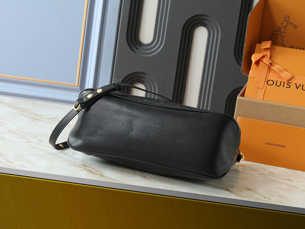 Designer Crossbody Bag for Women 40x29x15cm LEM277