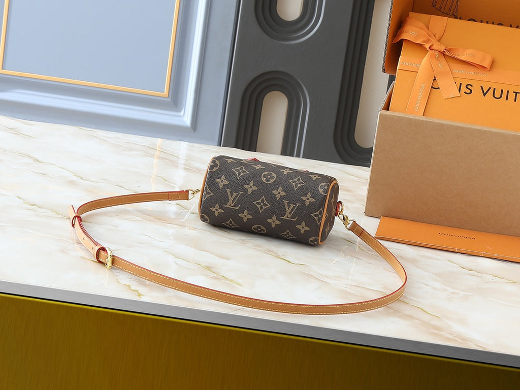 Designer Crossbody Bag for Women 16x10x7.5cm LEM251