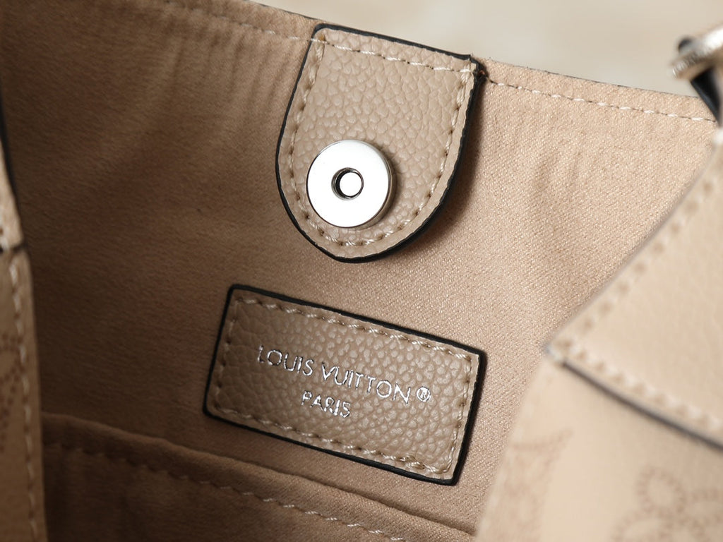 Designer Crossbody Bag for Women LEM299