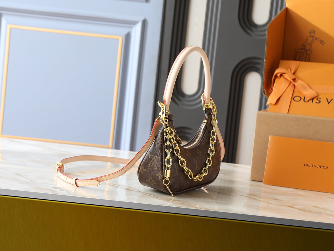 Designer Leather Crossbody Bag for Women 24.0x10.0x6.0cm LEM296