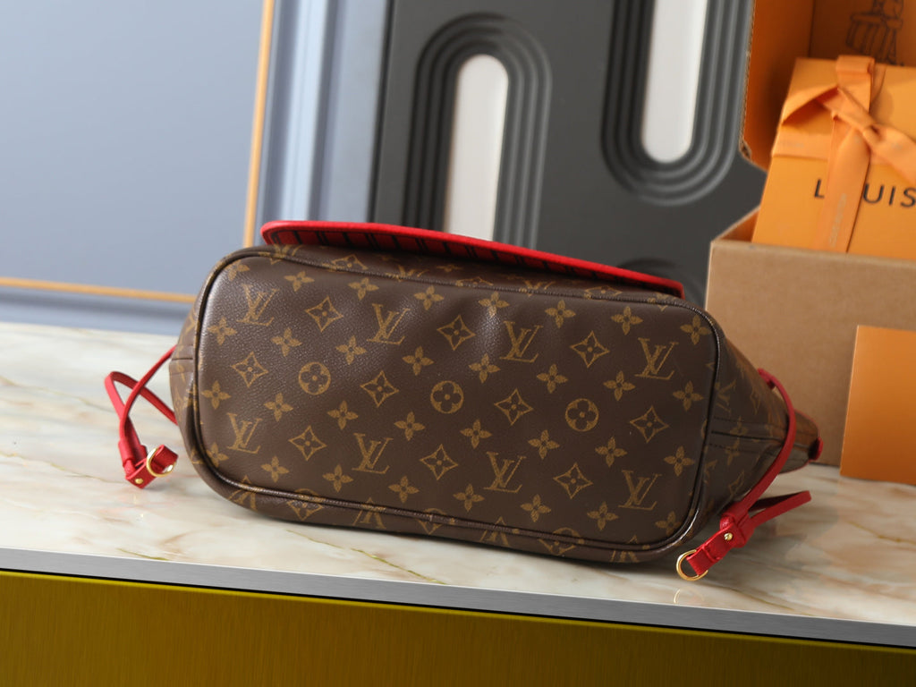 Fashion Handbag for Women 31x28x14cm LEM495