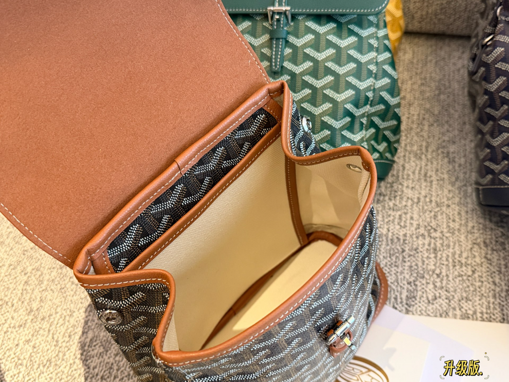 Vintage Shoulder Bag for Women 20*23cm GR33