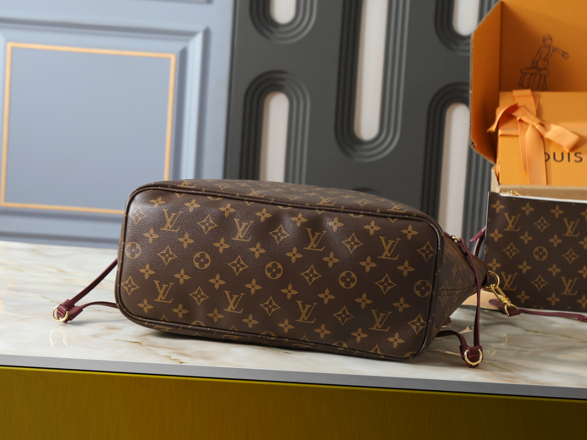 Brown Handbag for Women 31x28x14cm LEM489
