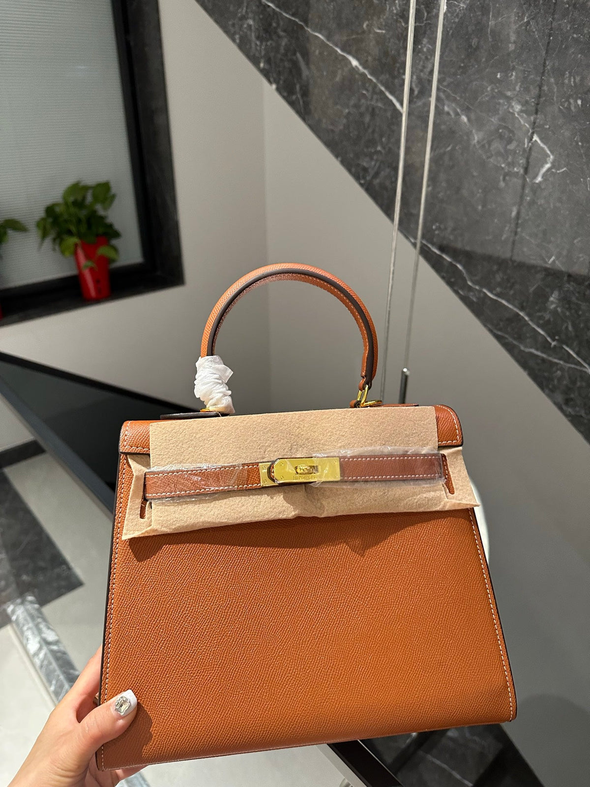 Designer Genuine Leather Crossbody Bag for Women 25cm HEM96