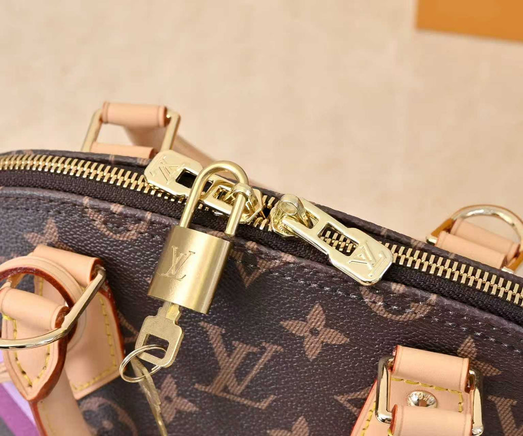 Fashion Handbag for Women 25*19*12cm LEM372