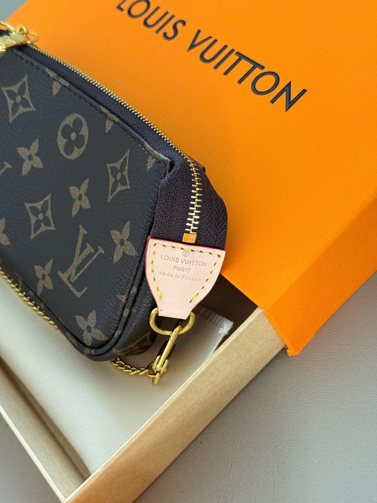 Designer Clash Color Crossbody Bag for Women 10*4cm LEM253