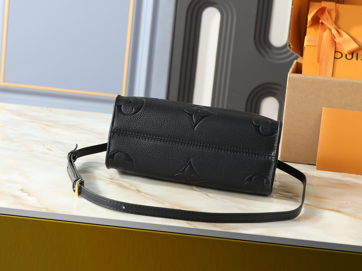 Black Handbag for Women 41.0x34.0x19.0cm LEM434