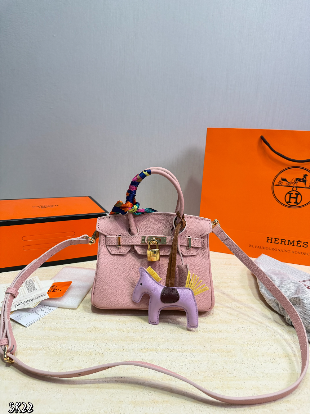 Fashion Handbag for Women 21*14cm HEM121
