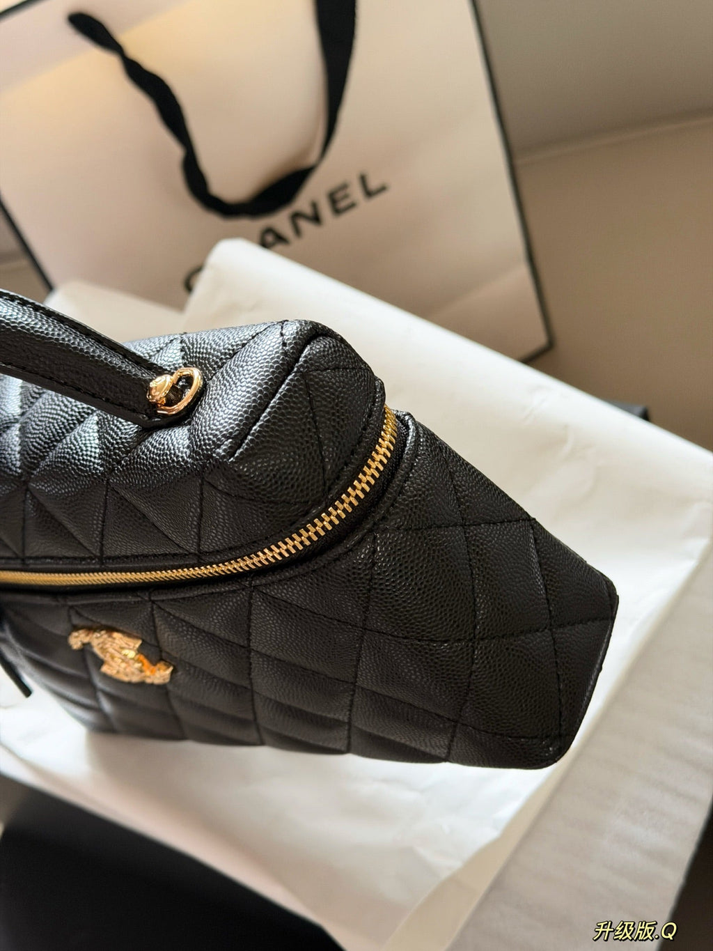 Designer Black/White Handbag for Women 20*12cm CEM245