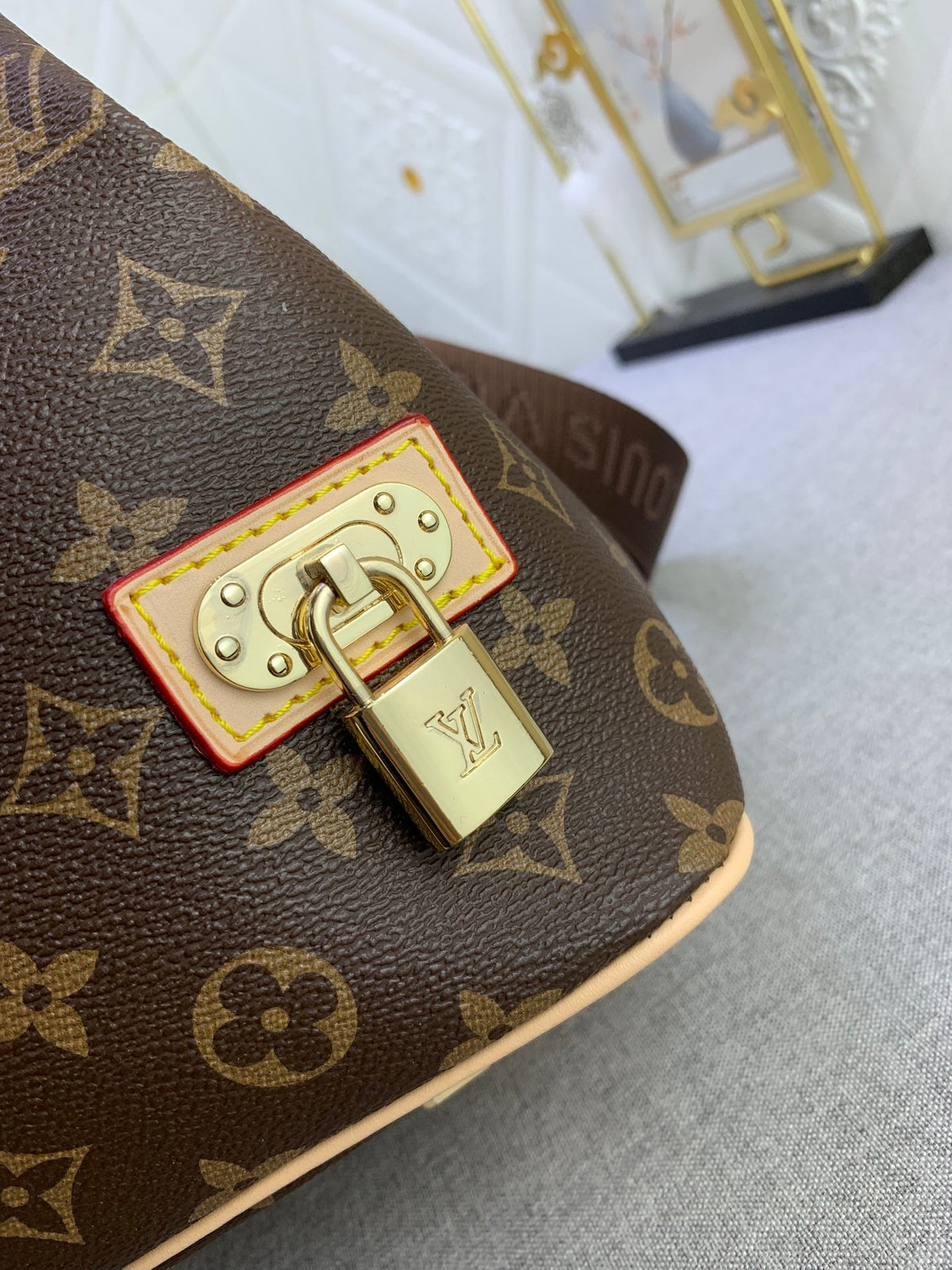 Fashion Bag for Women 29x28x19cm LEM58