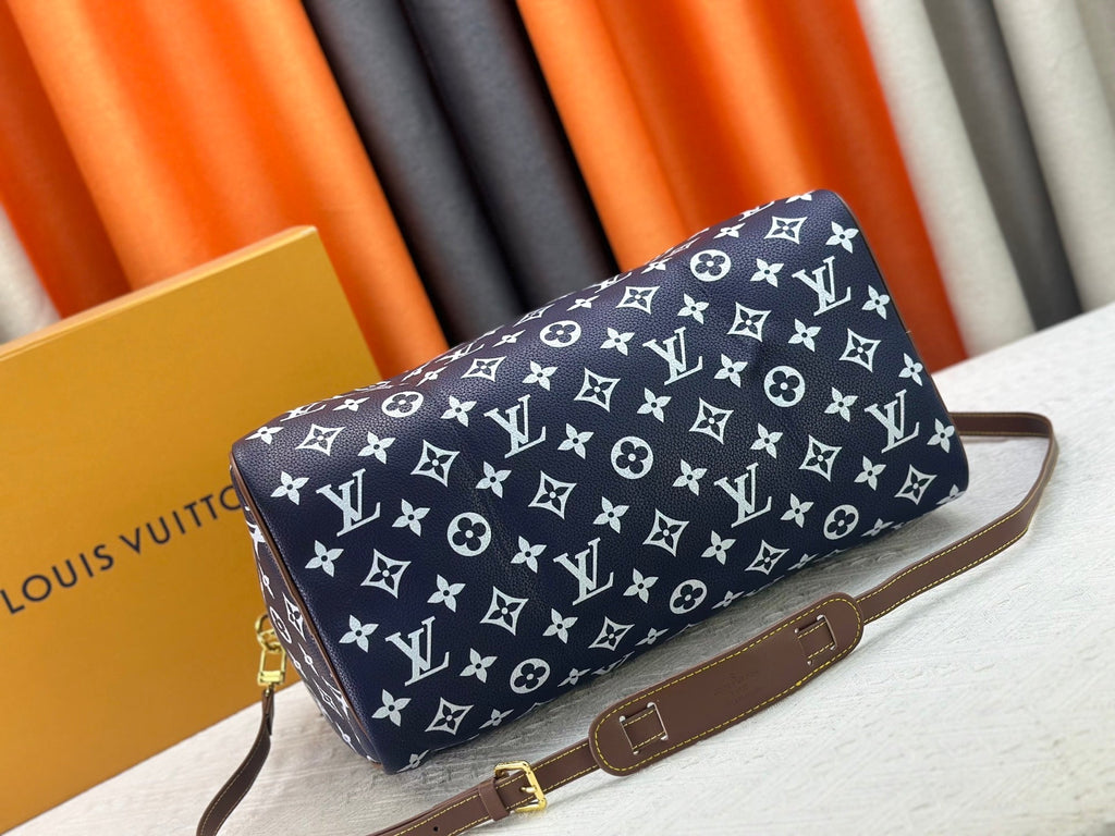 Designer Canvas Crossbody Bag for Women 30x21x17cm LEM289