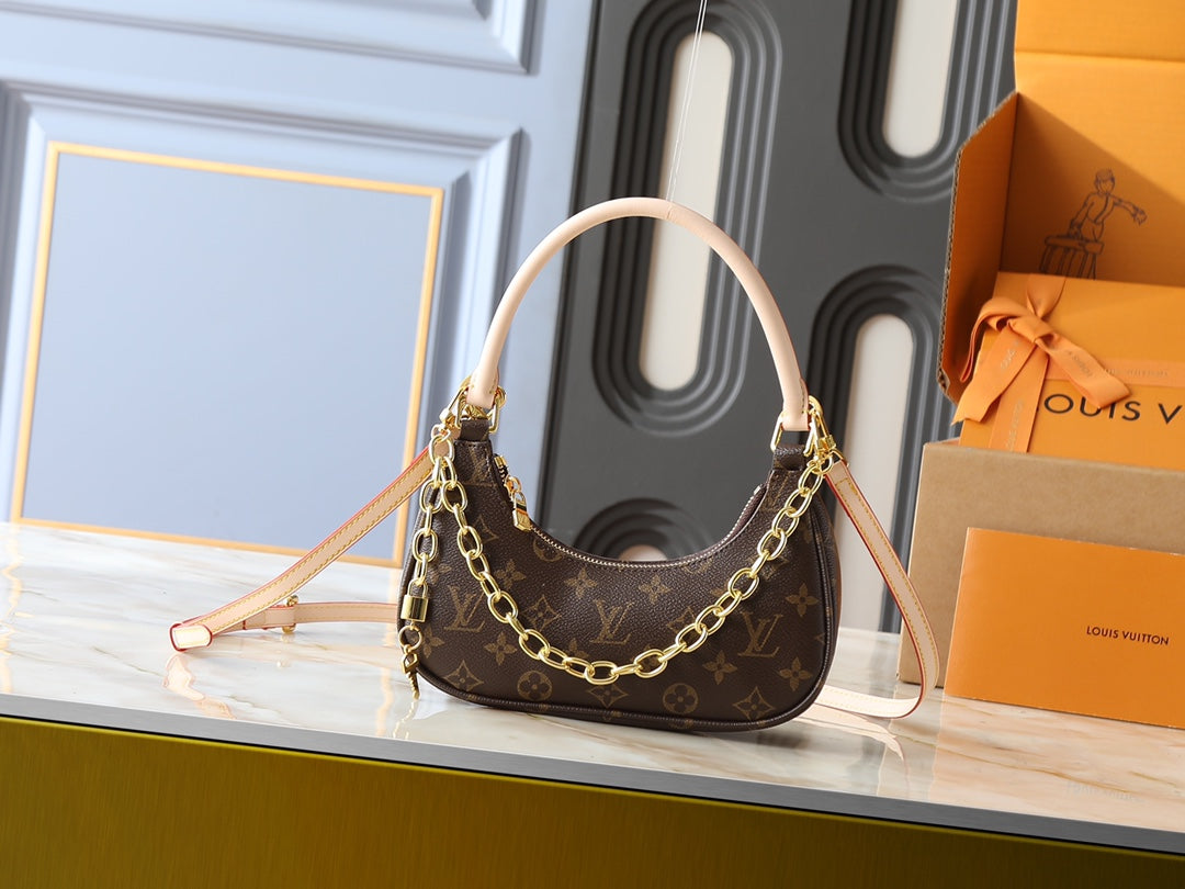 Designer Leather Crossbody Bag for Women 24.0x10.0x6.0cm LEM296