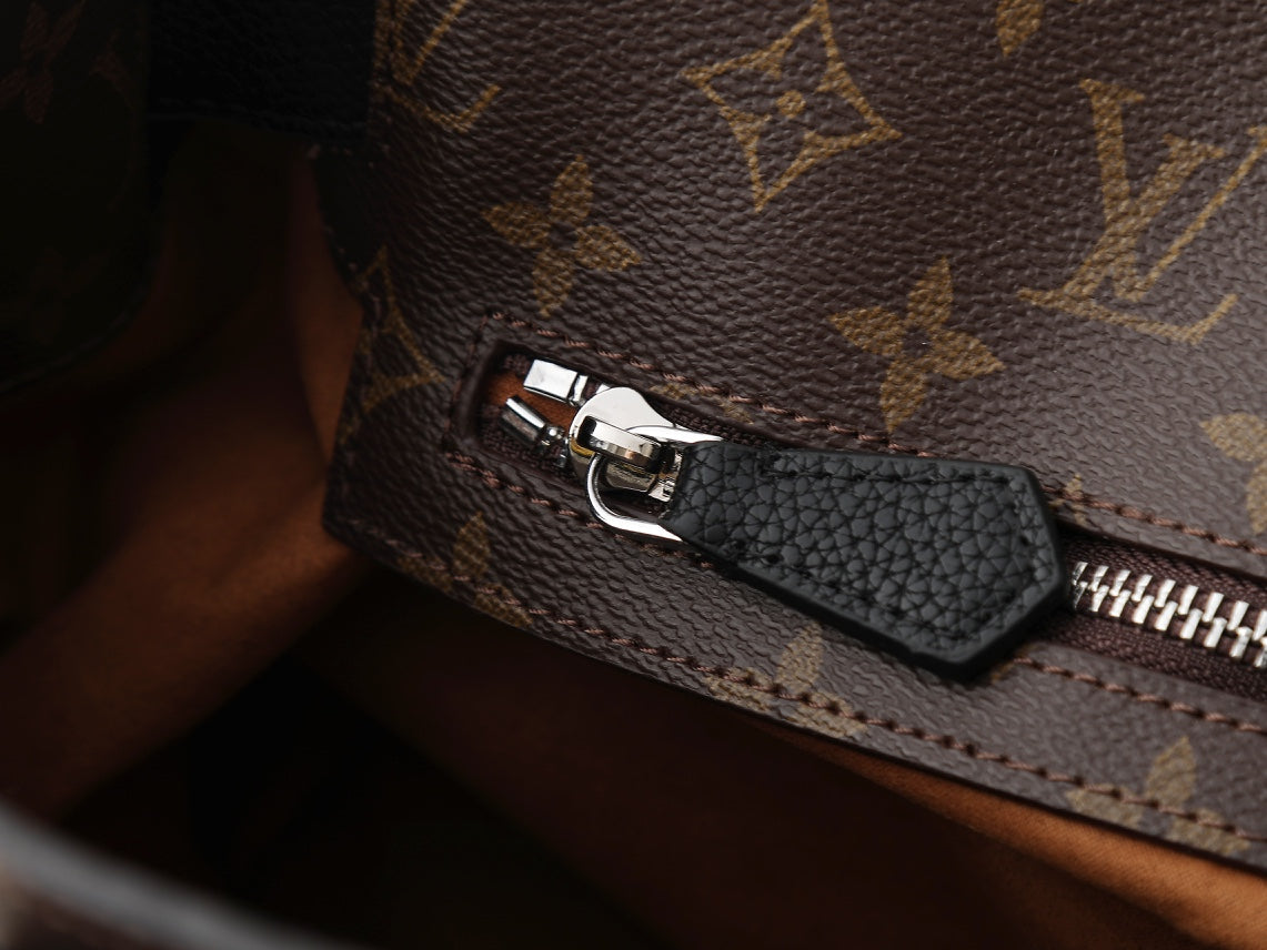 Designer Shoulder Bag for Women LEM298