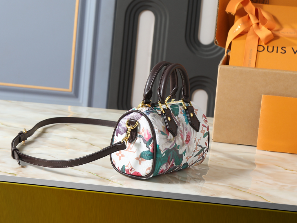 Fashion Handbag for Women 16cm LEM413