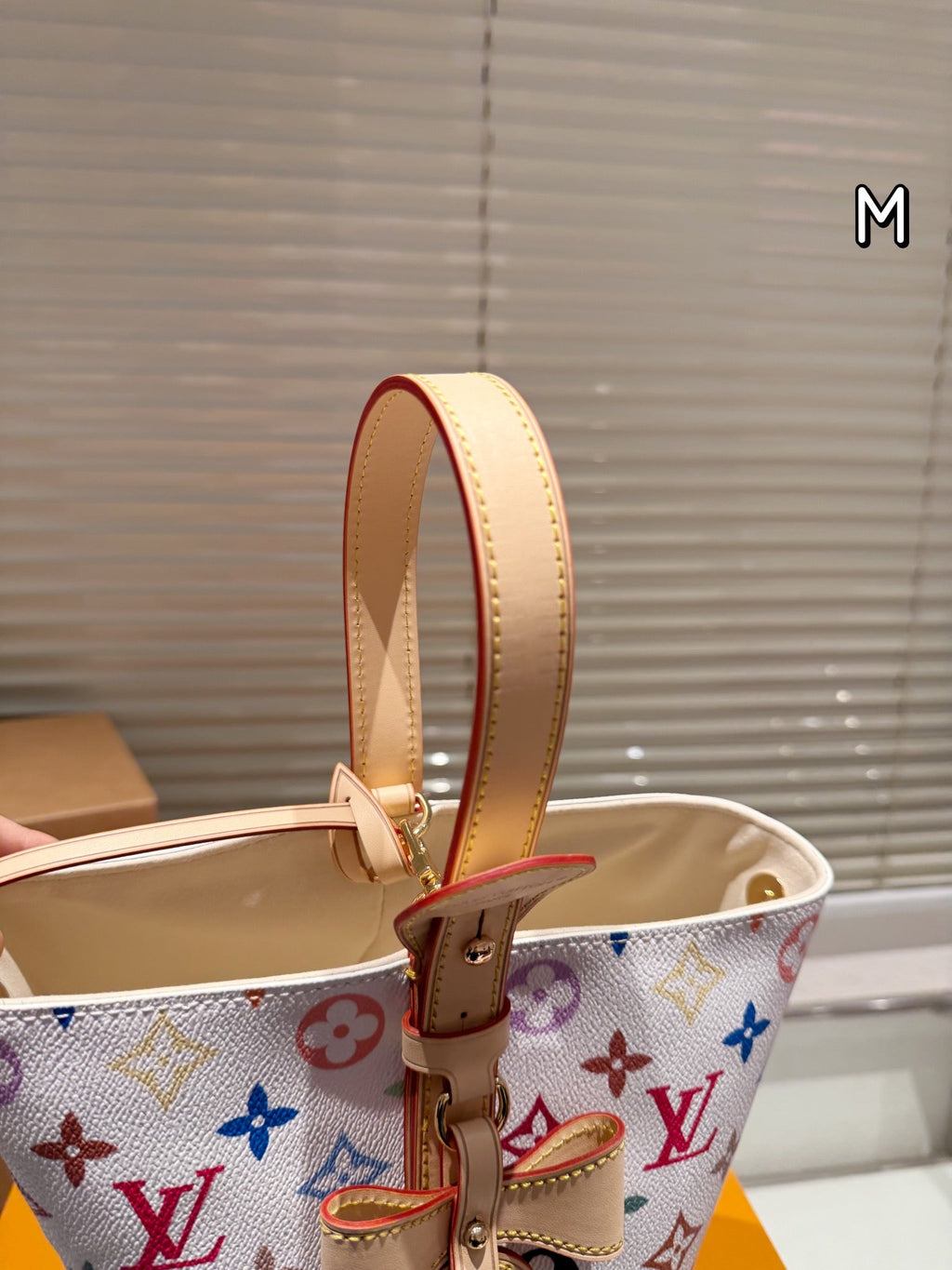 Fashion Bag for Women 17*19cm LEM205