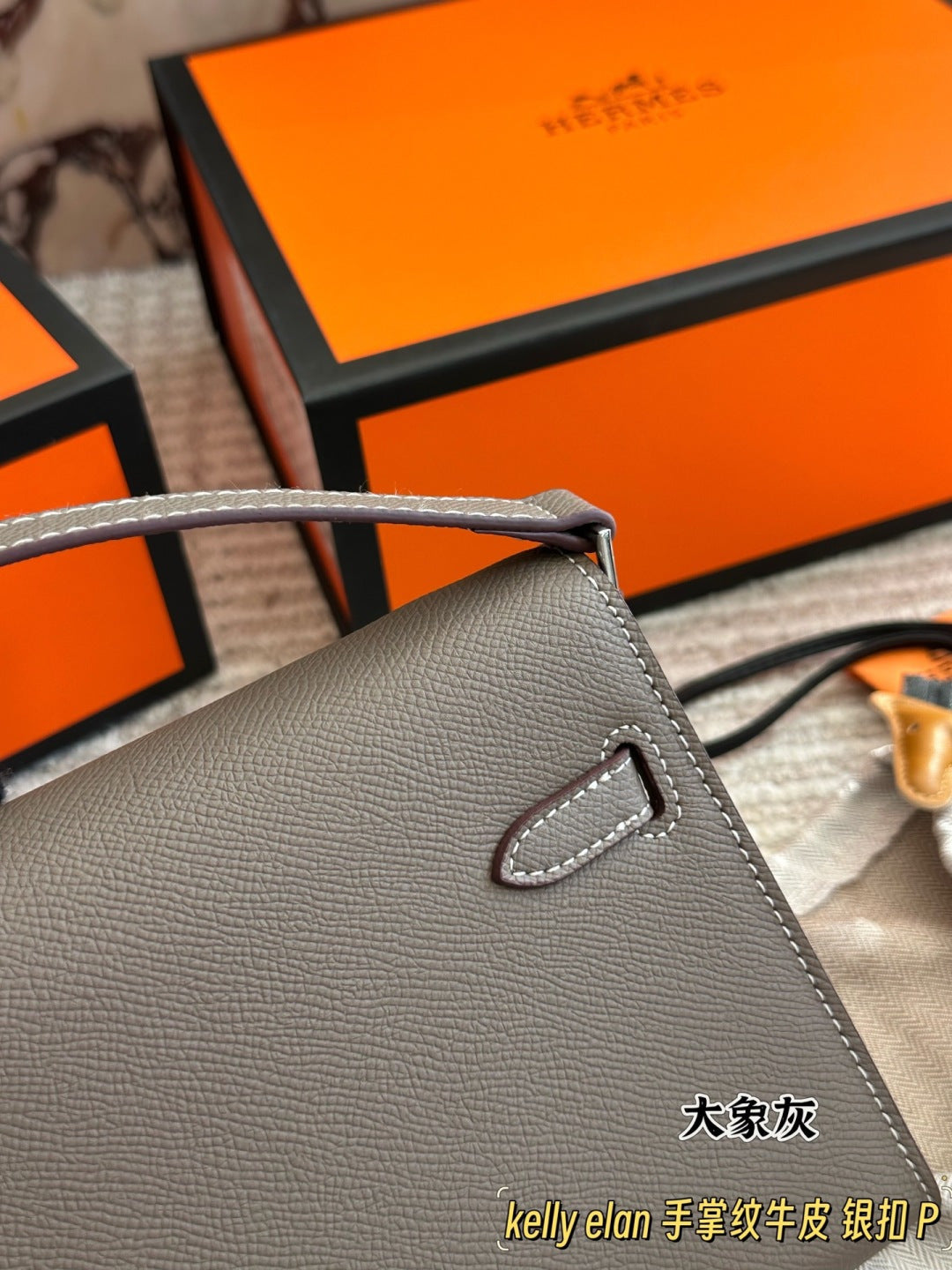 Black/Brown Handbag for Women 25*15cm HEM98