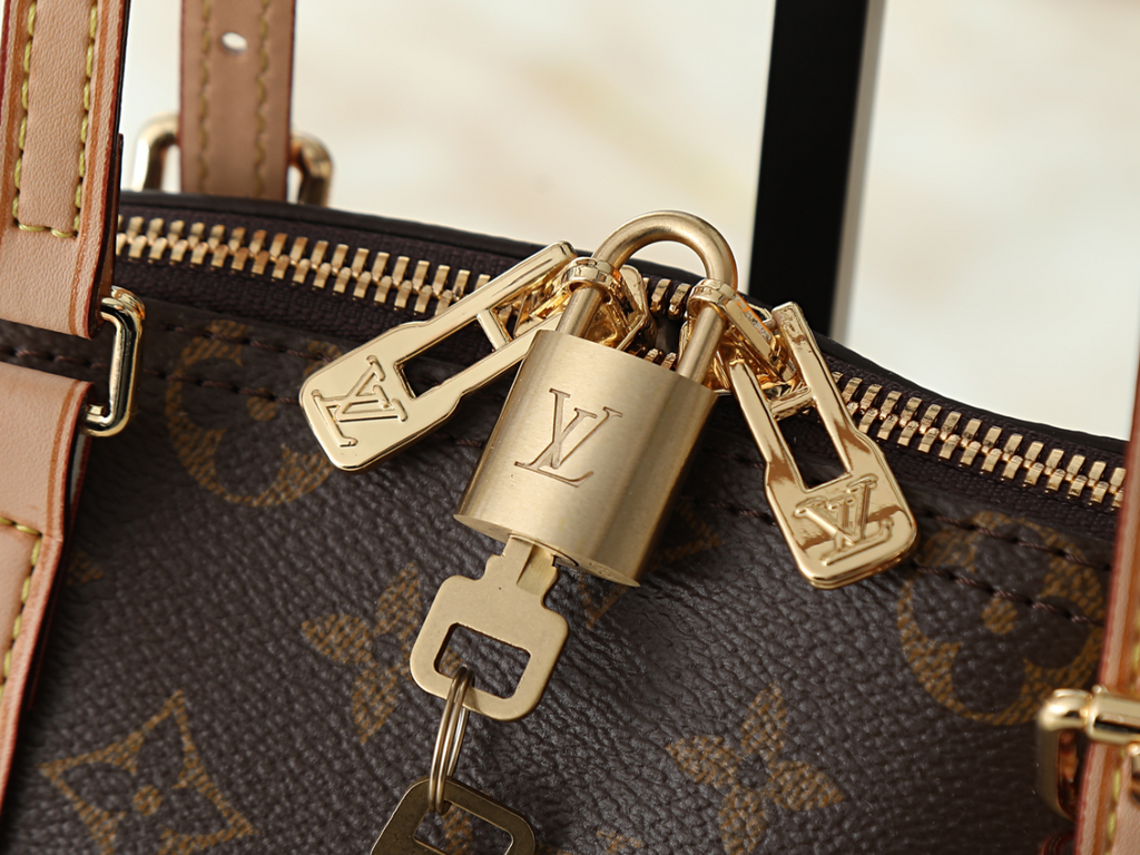 Fashion Handbag for Women 29cm LEM409